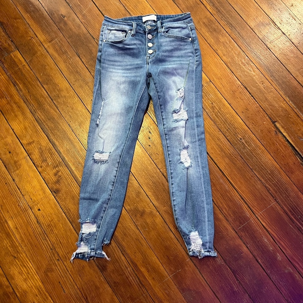 Petra 153 Ripped Jeans